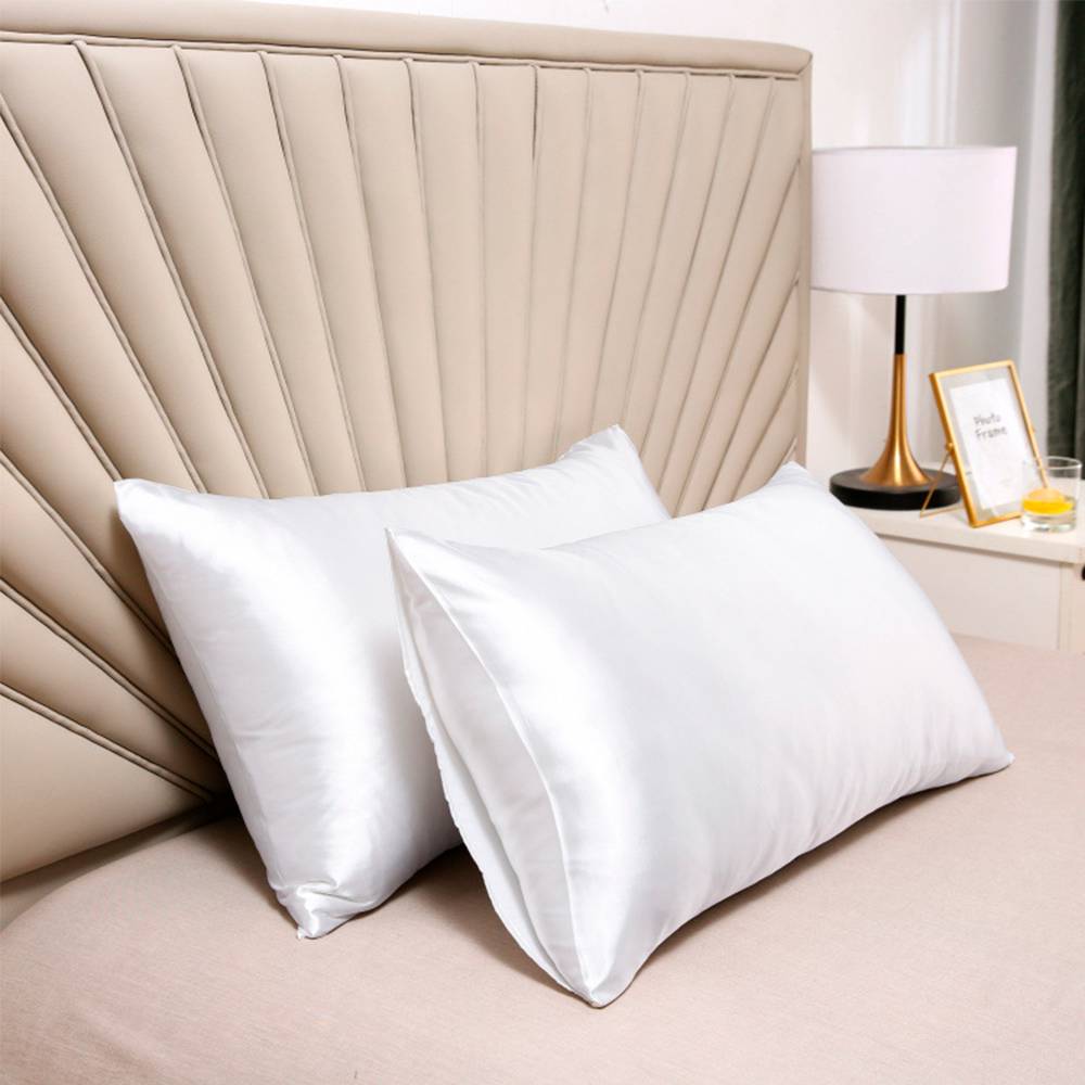 LS Beauty Satin Anti-Frizz Pillowcase White